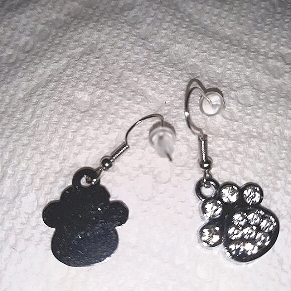 Crystal Paw Print Dangle Earrings Cat Dog Rhinestones Silver Pierced NEW - Picture 4 of 12